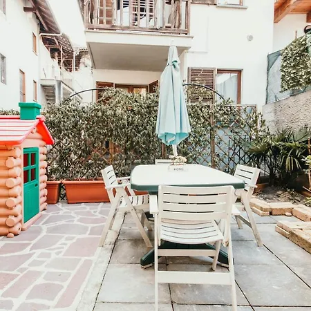 Al Borgo - Lakeside Leisure & Business Apartmán *