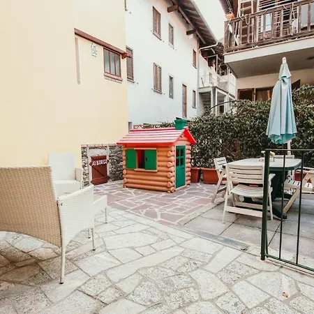 Al Borgo - Lakeside Leisure & Business Apartmán *